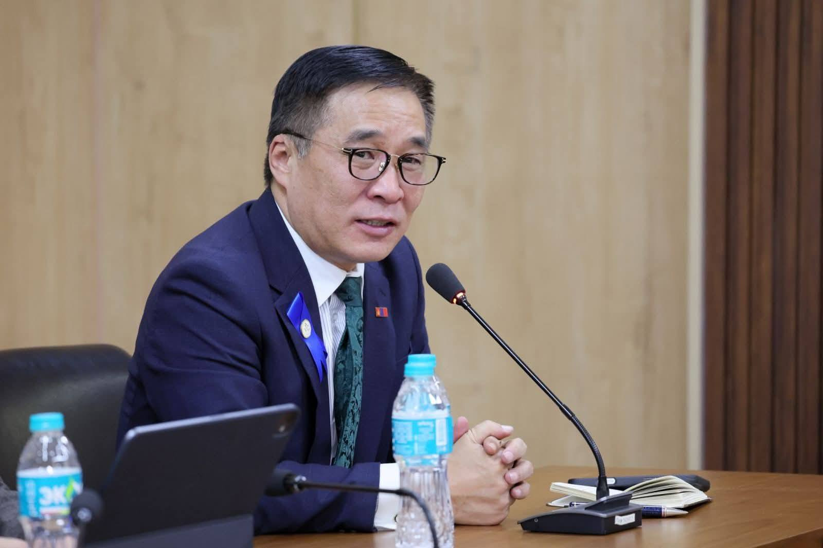 ЕРӨНХИЙ САЙД Г.ЗАНДАНШАТАР УСНЫ ГАЗАРТ “ОЮУ ТОЛГОЙ” ХХК-ААС УС БОХИРДУУЛСНЫ ТӨЛБӨР АВАХЫГ ҮҮРЭГ БОЛГОВ